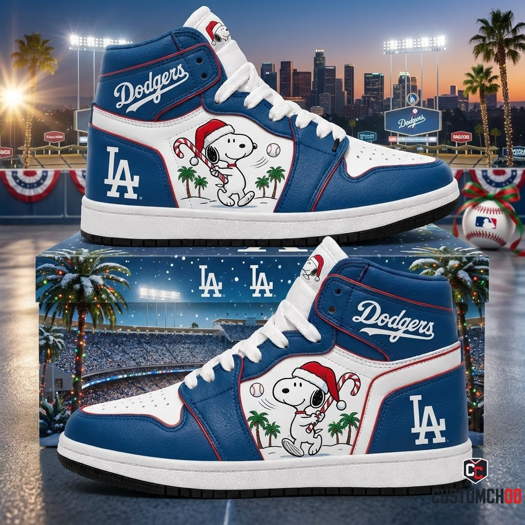 Los Angeles Dodgers Snoopy-Inspired Christmas Fan JD1