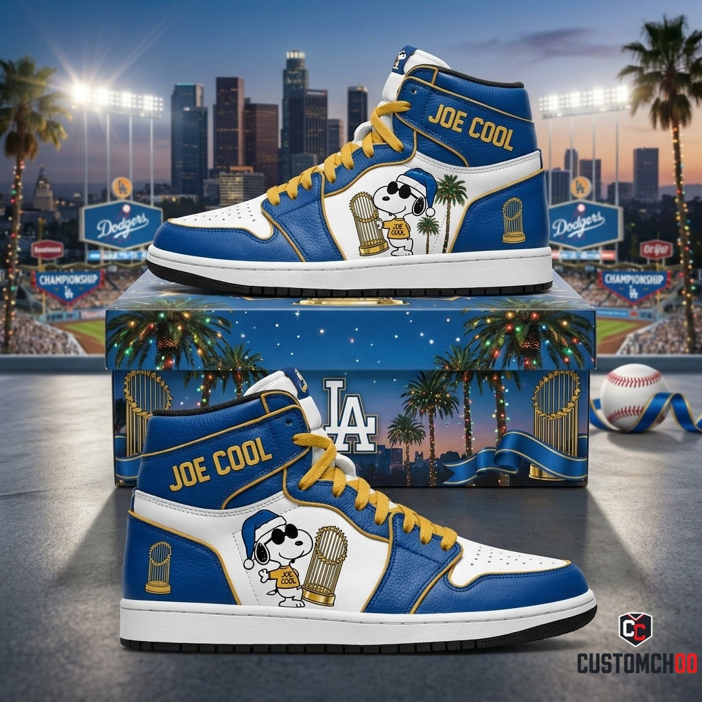 Los Angeles Dodgers Snoopy-Inspired Christmas Fan JD1