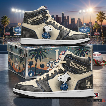 Los Angeles Dodgers Snoopy-Inspired Christmas Fan JD1