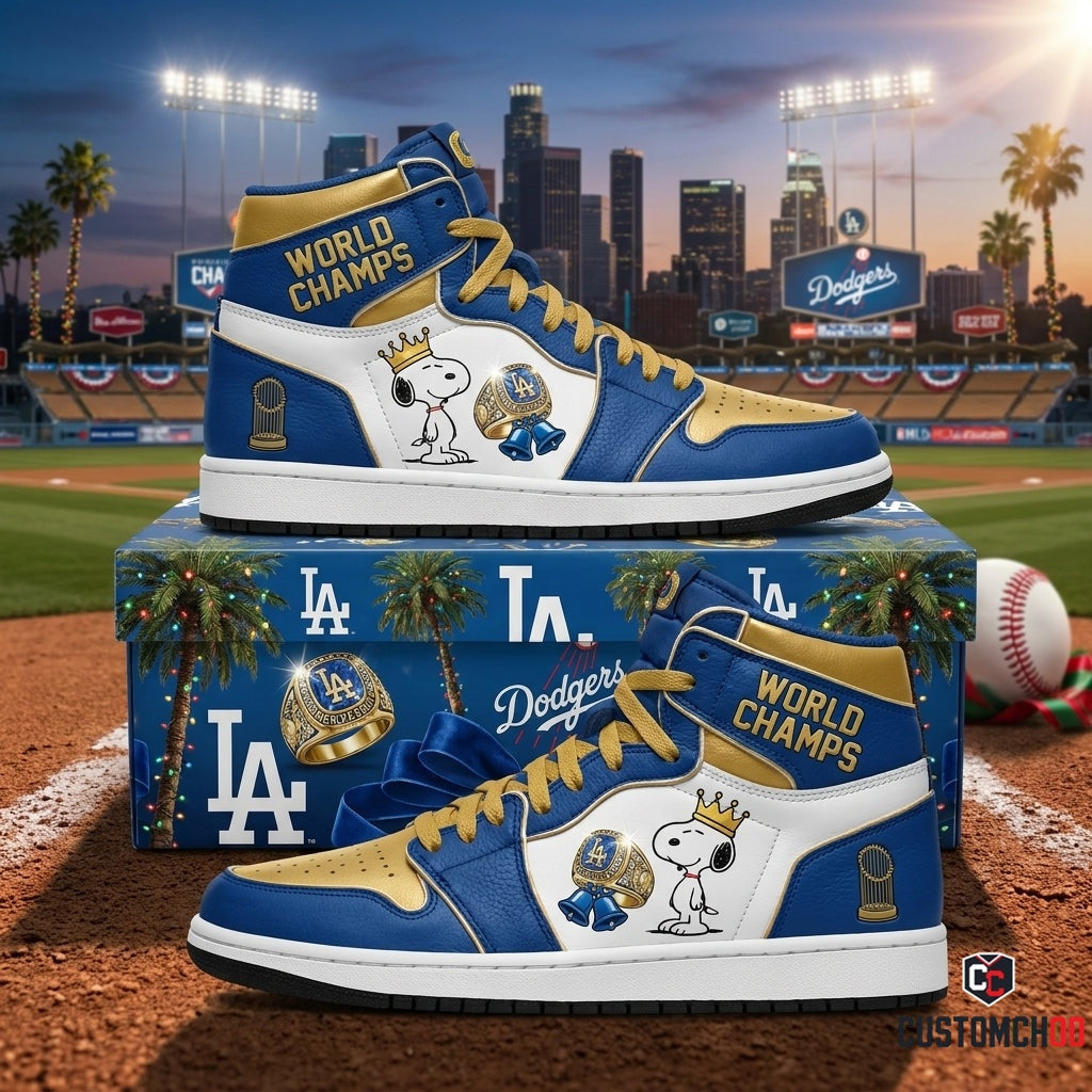 Los Angeles Dodgers Snoopy-Inspired Christmas Fan JD1