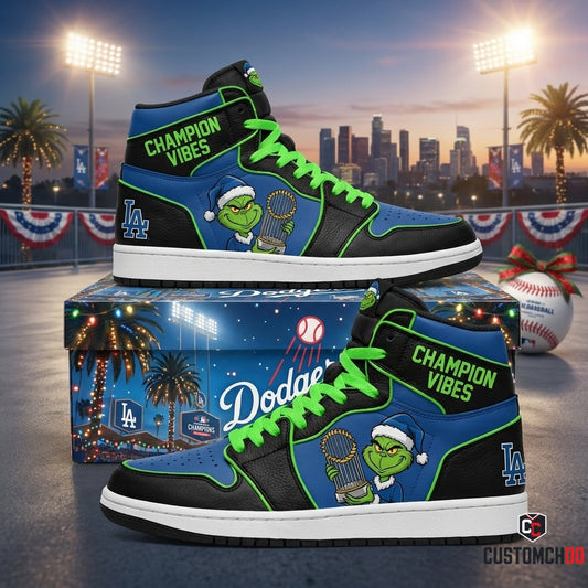 Los Angeles Dodgers Grinch-Inspired Christmas Fan JD1